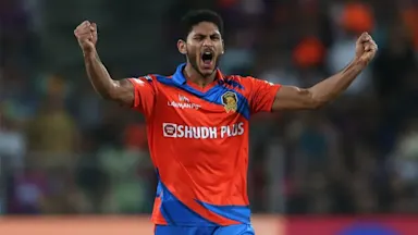 Sachin's pep talk, IPL form does the trick for Basil Thampi